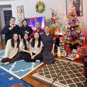 Meet your Posher, Tham tran